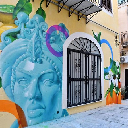 Cortile Dei Giusti - Combo Guesthouse Palermo Exterior foto